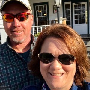 Meet your Posher, Sandi